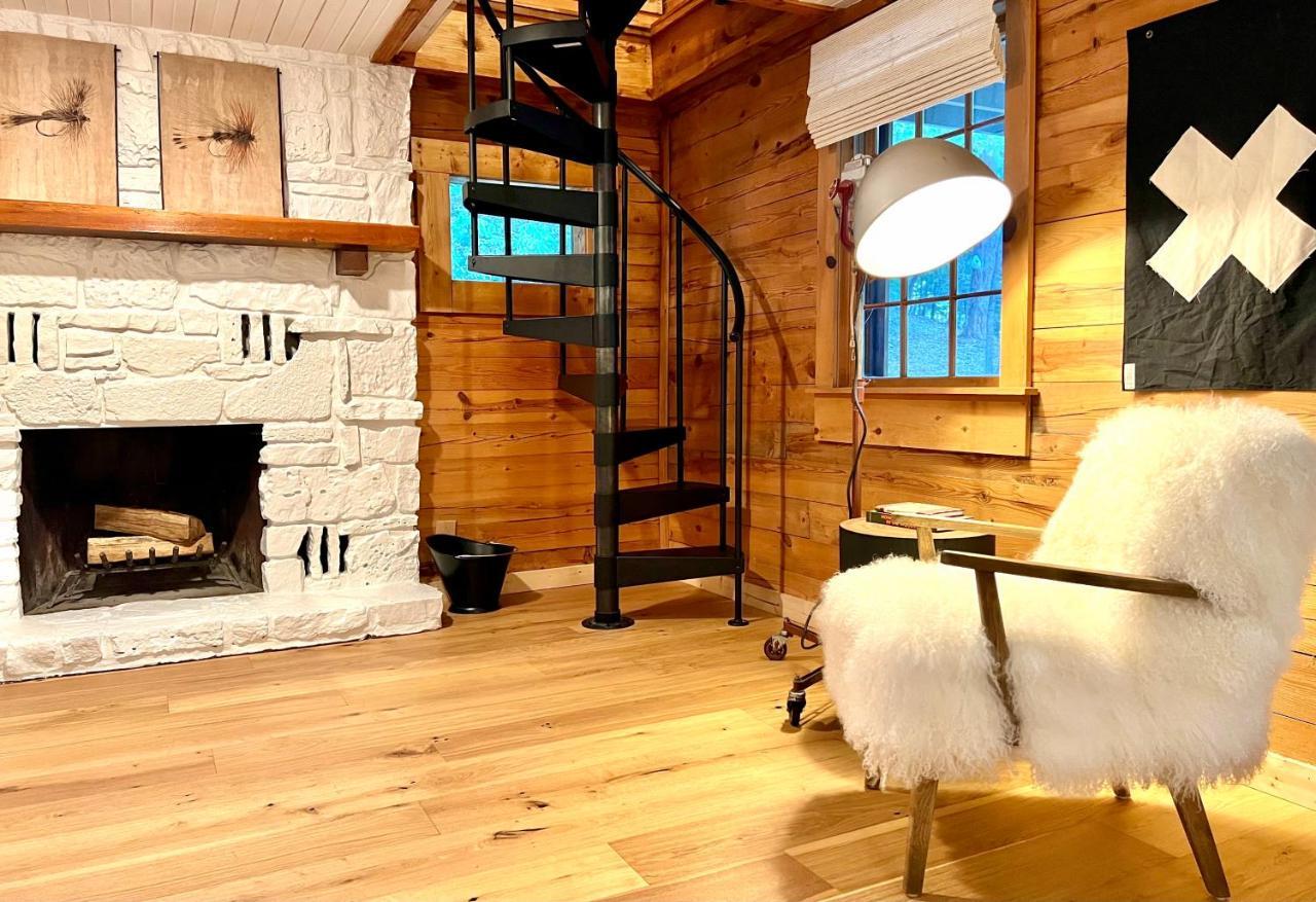 Glass Cabin Eureka Springs Exterior photo
