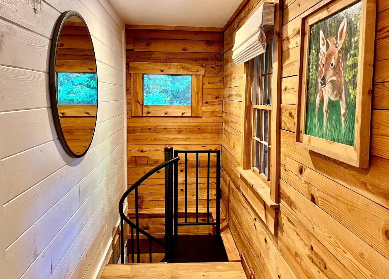 Glass Cabin Eureka Springs Exterior photo