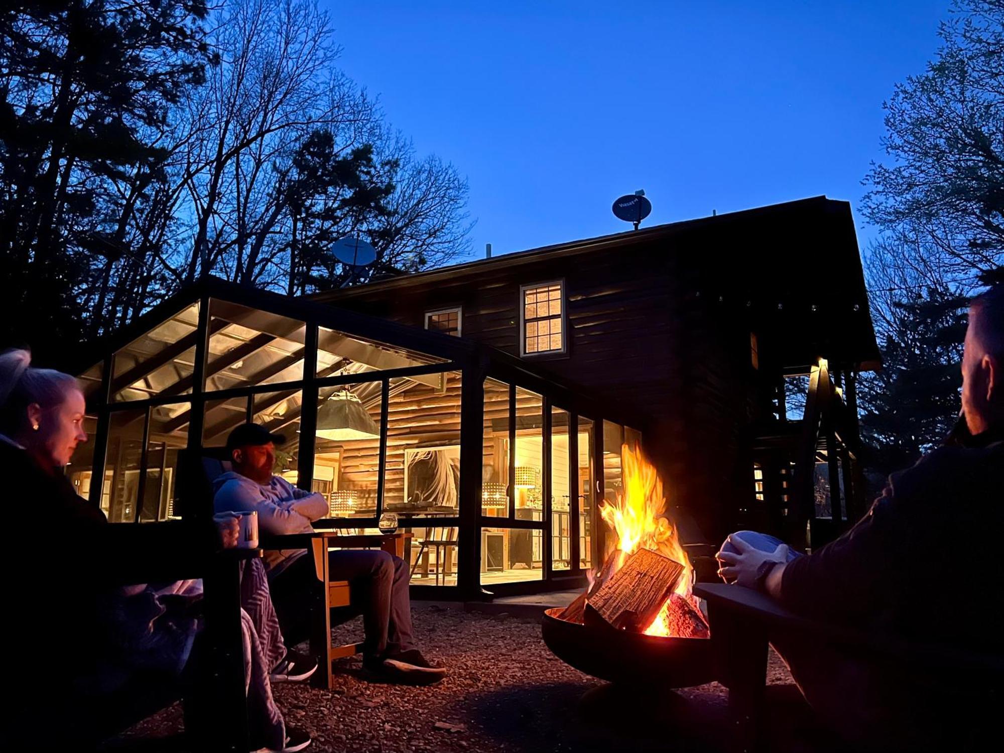 Glass Cabin Eureka Springs Exterior photo